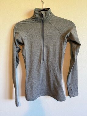 Nike Heather Gray Quarter-Zip Long Sleeve Top